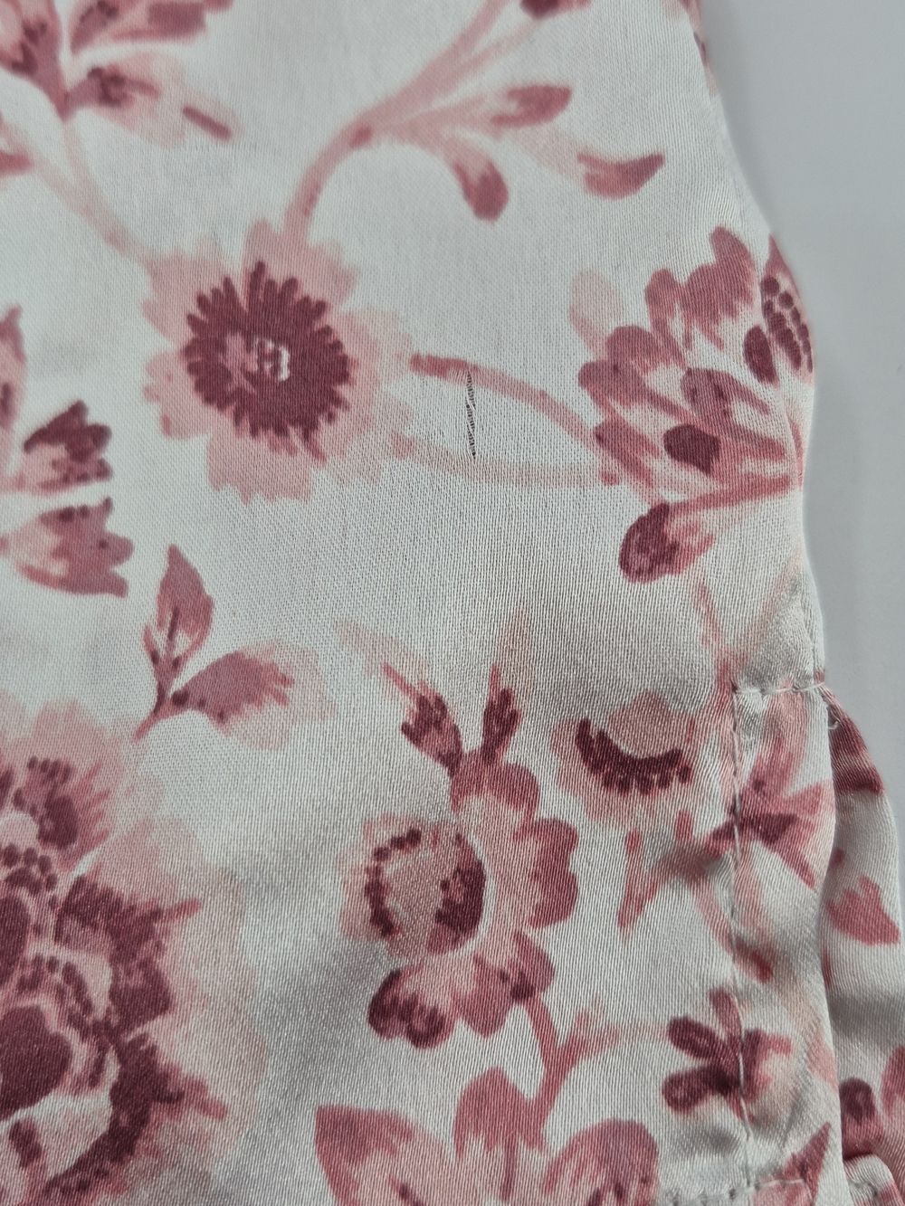 Haute Hippie Pajama Set Large PJ Floral Satin Feel Cottage Core Shorts Top - Picture 9 of 13